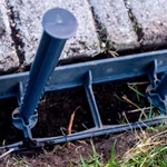 Kép 3/12 - Nortene Border Flexi 58 műanyag hajlítható ágyásszegély, gyepszegély 18 db/csomag